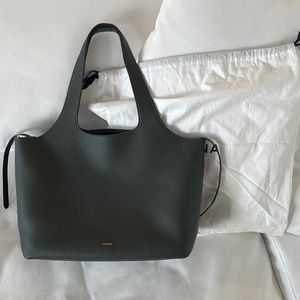 Cuyana System Tote Dark Olive 13